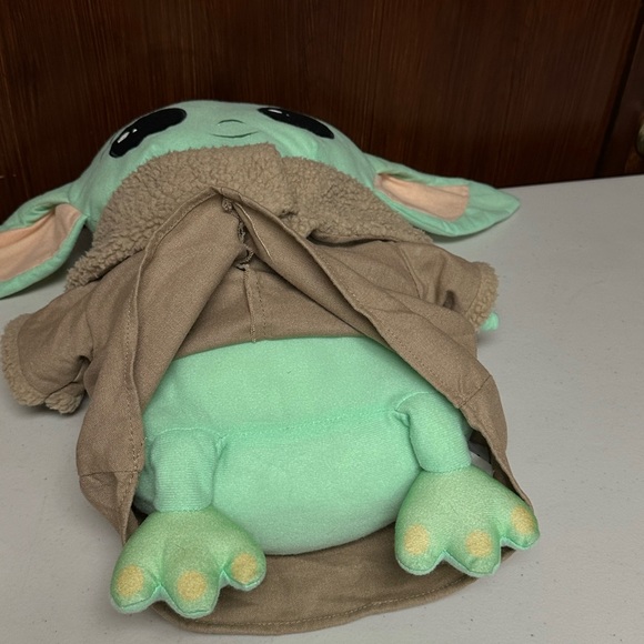 Star Wars by Jay Franco and Son Star Wars Baby Yoda Plush pillow The mandalorian - Picture 7 of 16